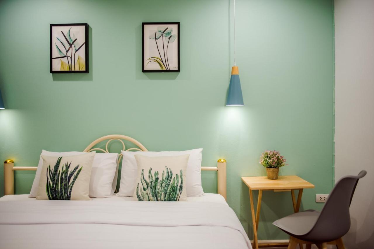 White Beach House Hua Hin 20 Second To The Beach 외부 사진